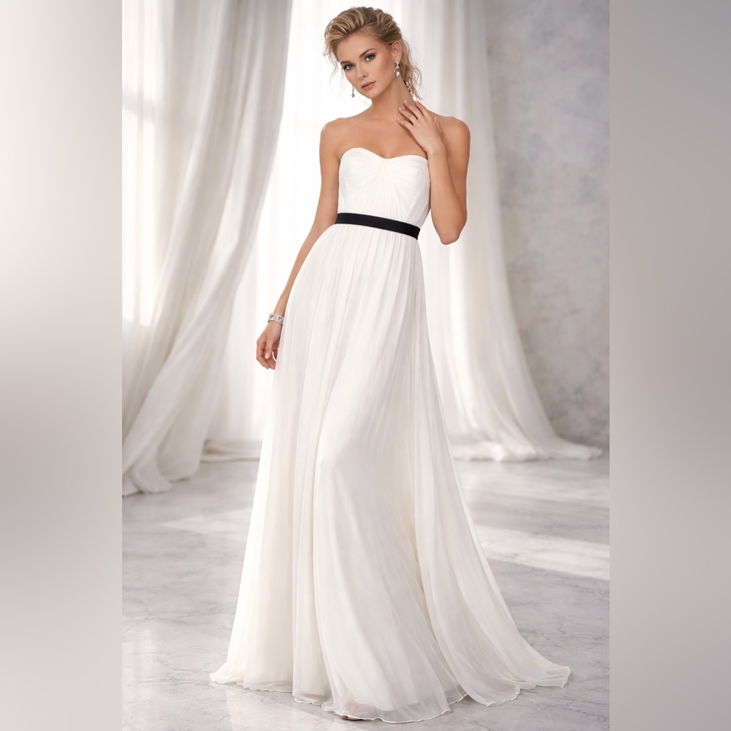 Nwt Bcbgmaxazria “Amber” White Gown